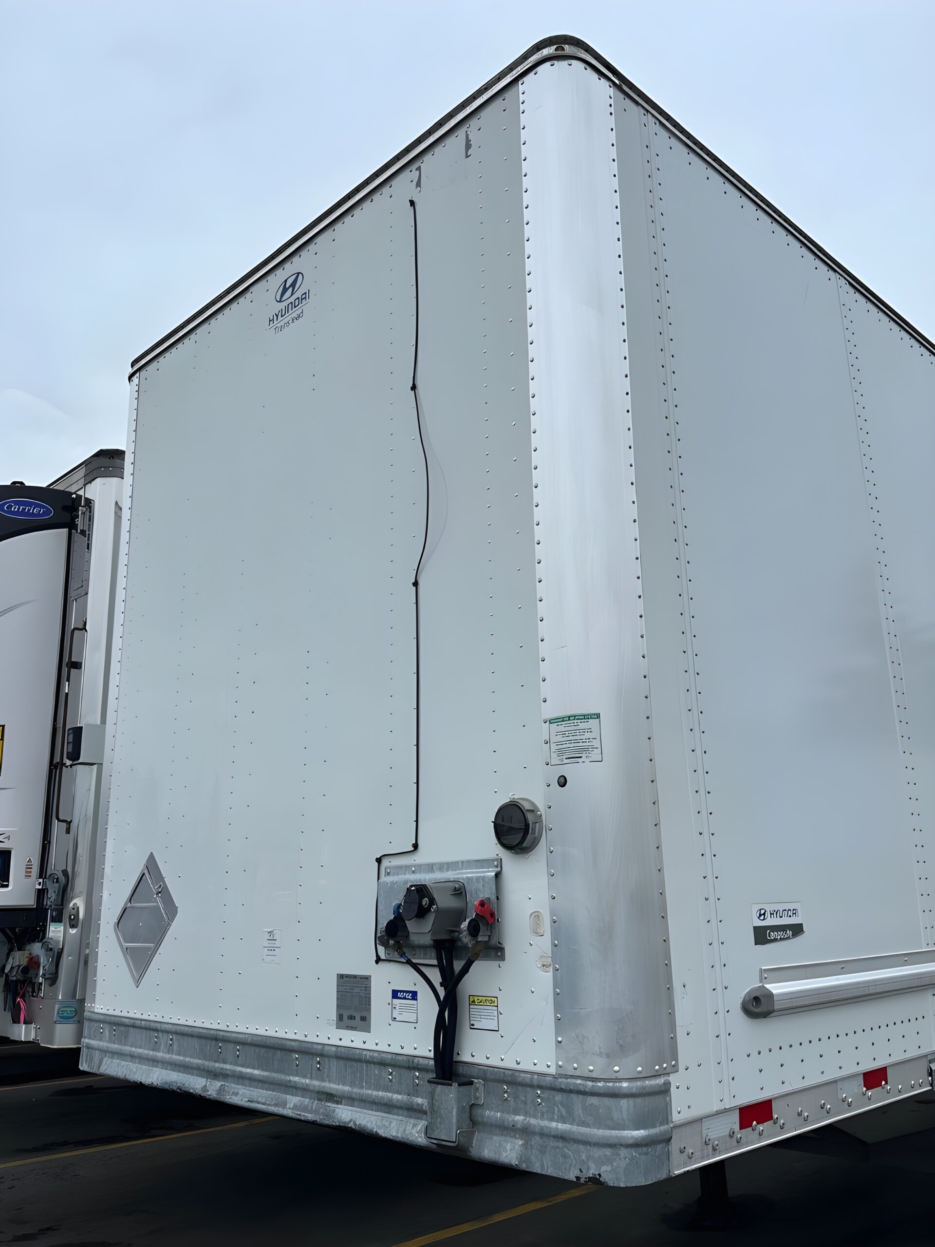 Hyundai Translead Inc TriAxle Dry van